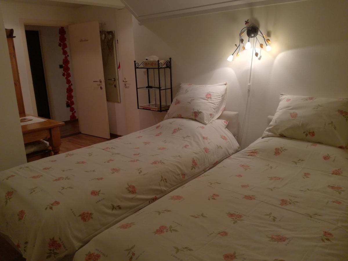 La Rose Bed and Breakfast NeerNeerpelt Eksteriør billede