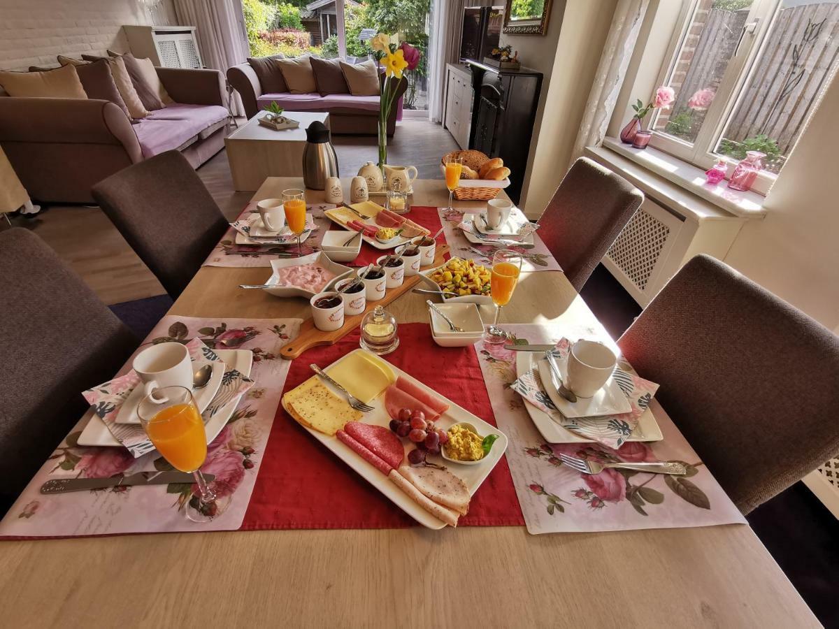 La Rose Bed and Breakfast NeerNeerpelt Eksteriør billede