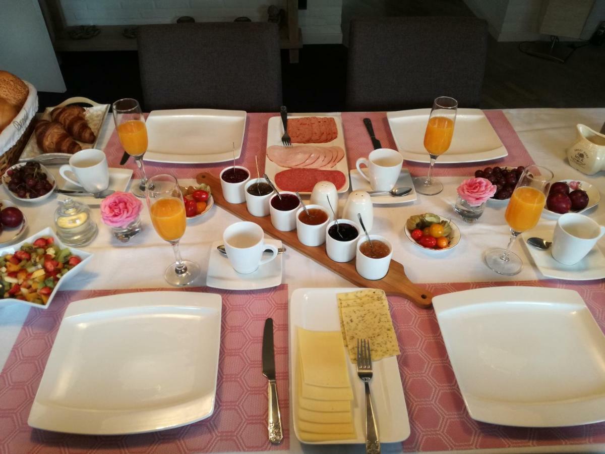 La Rose Bed and Breakfast NeerNeerpelt Eksteriør billede