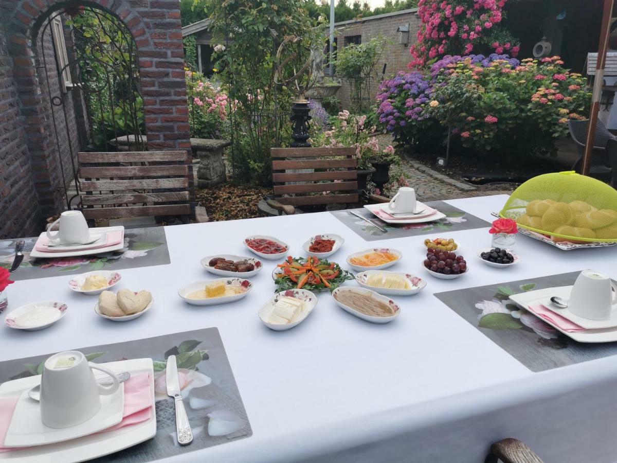 La Rose Bed and Breakfast NeerNeerpelt Eksteriør billede